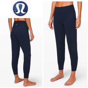 Lululemon Sz 4 Align Jogger *28" in True Navy